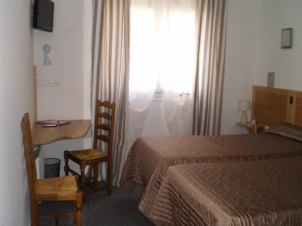 Hotel L Ander Saint-Flour  Cameră foto